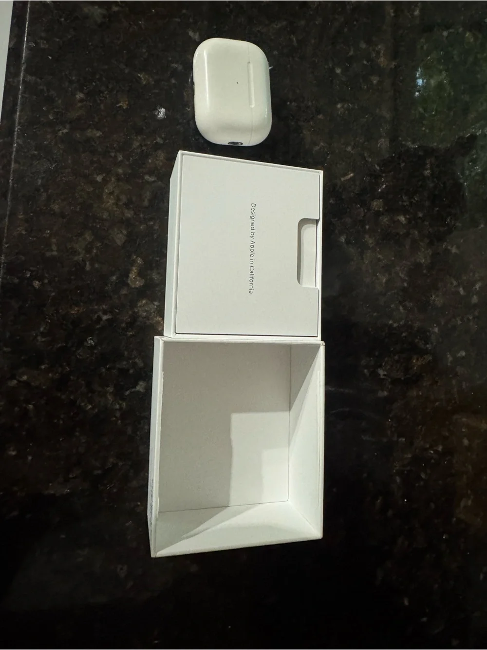 Apple AirPods Pro (White) - Wireless Noise-Cancelling Earbuds